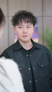 租个女友：我逆袭成首富